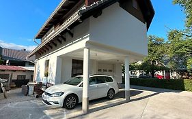 Apartment Pirnat